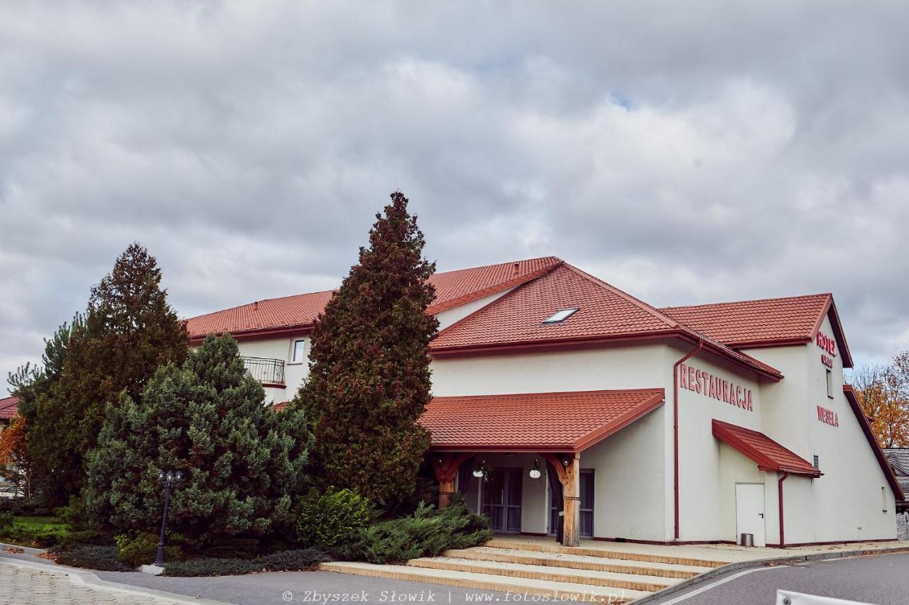 Orion Hotel Parczew Buitenkant foto