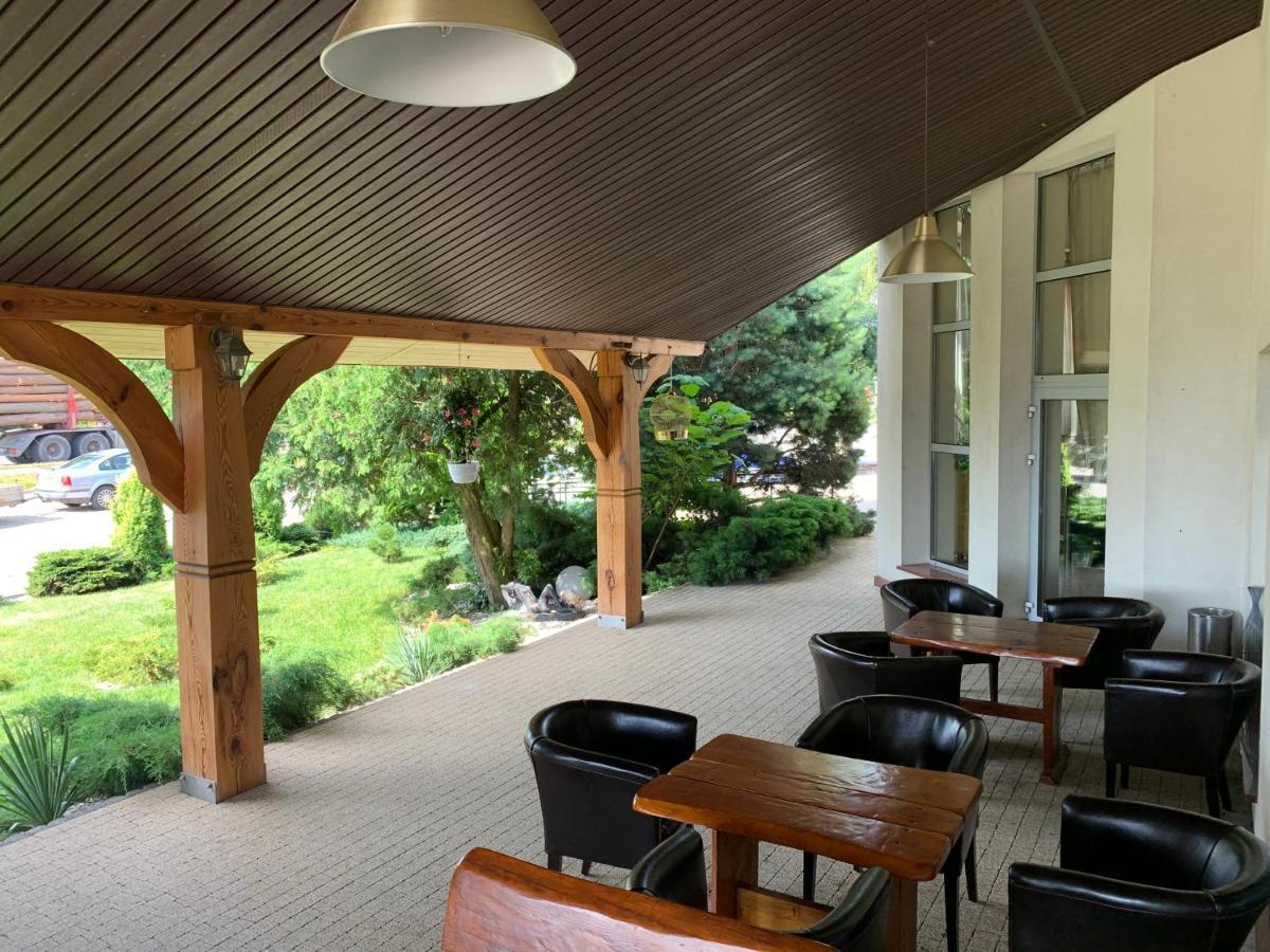 Orion Hotel Parczew Buitenkant foto