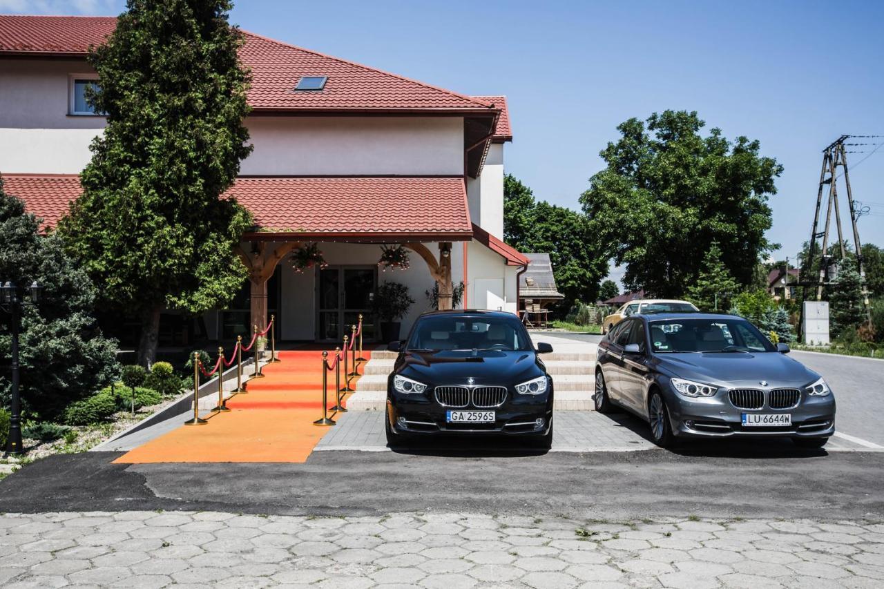 Orion Hotel Parczew Buitenkant foto